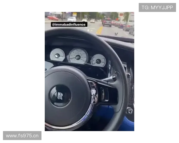 乔恩·琼斯训练完顺手买了辆布加迪，说是为了省油